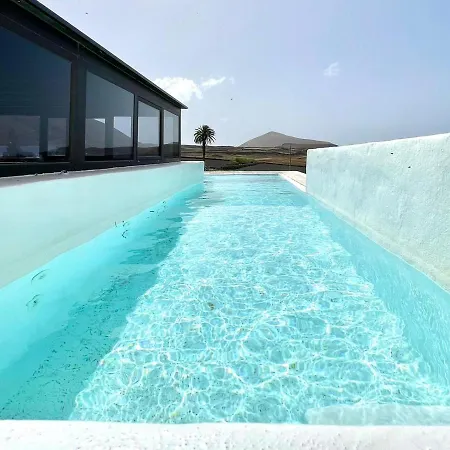 Apartment Suite Deluxe 9 Con Vistas Al Mar, Wifi, Netflix, Desayuno Incluido Tinajo