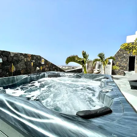 Apartment Suite Deluxe 9 Con Vistas Al Mar, Wifi, Netflix, Desayuno Incluido Tinajo